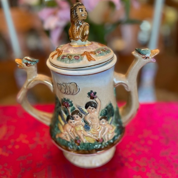 Vintage EB R. Capodimonte Tea Set, Gold Gilt Cherub Italian Porcelain, 17 Piece - Picture 9 of 16